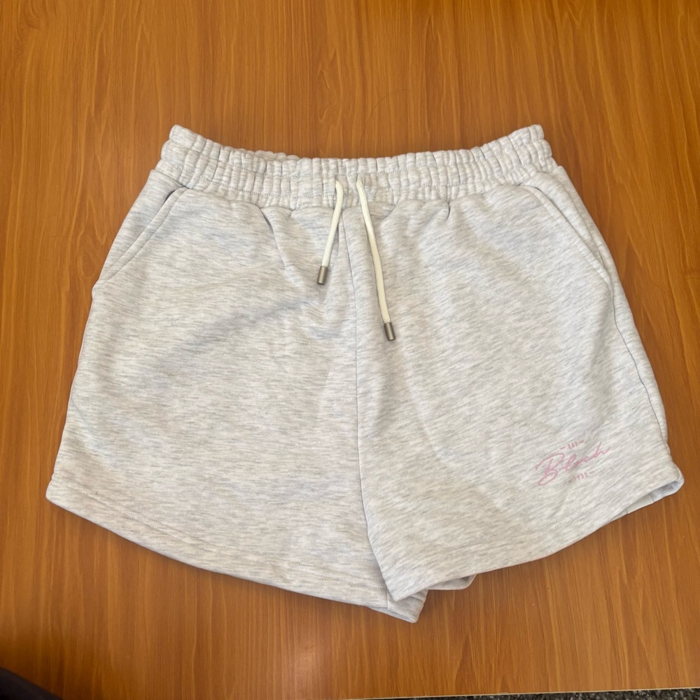 Bloch Light Gray Women's Athletic Shorts